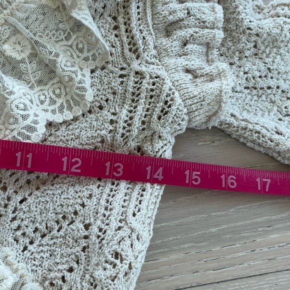ZARA CROCHET lace RUFFLEd SWEATER sz M medium cream - Picture 7 of 9